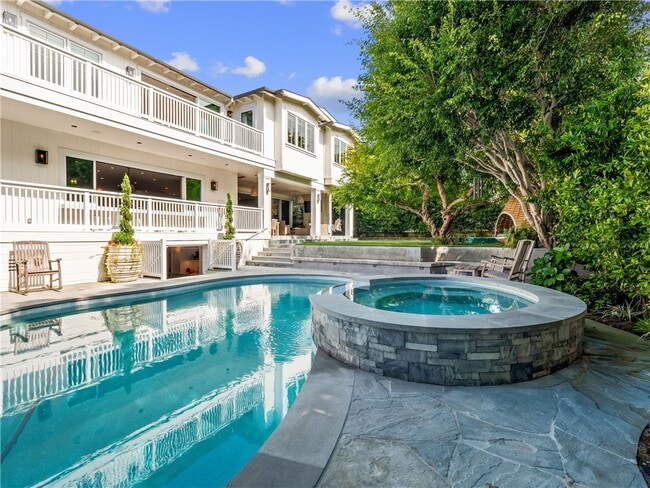 Building Photo - 3403 Laurel Ave