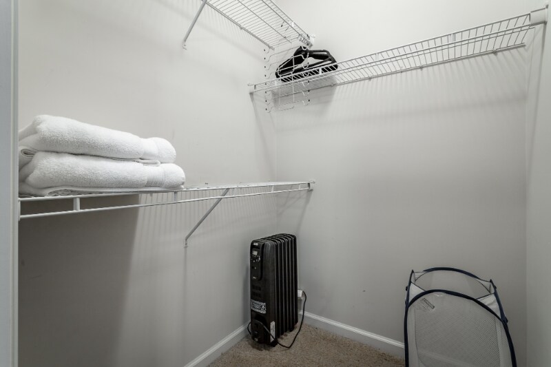 Building Photo - 8605 Tradewind Cir