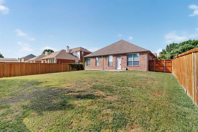 Building Photo - 7028 Alcala
