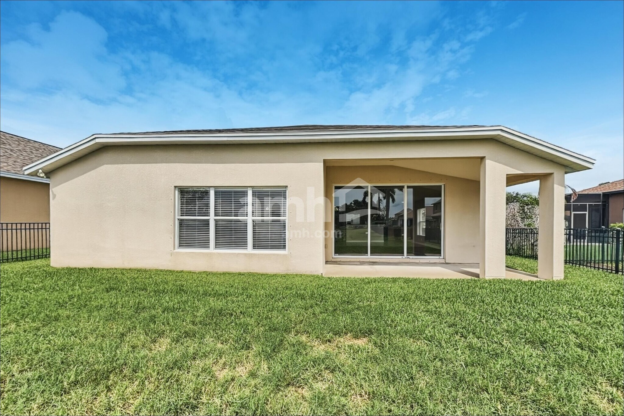 Building Photo - 5211 100th Dr E