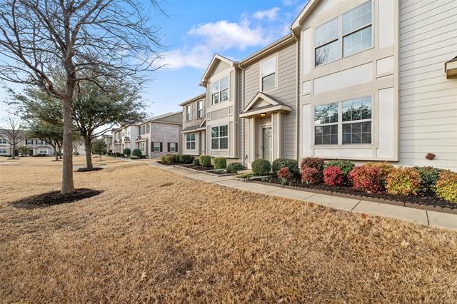 Building Photo - 6944 Carrington Ln