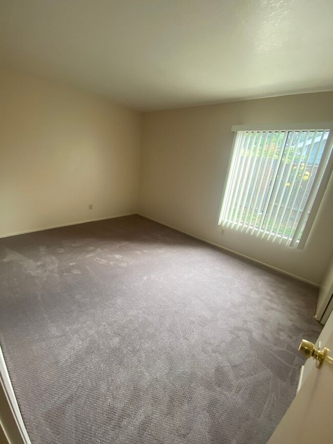 Building Photo - Charming 3 Bedroom, 2 Bath Home in San Mar...