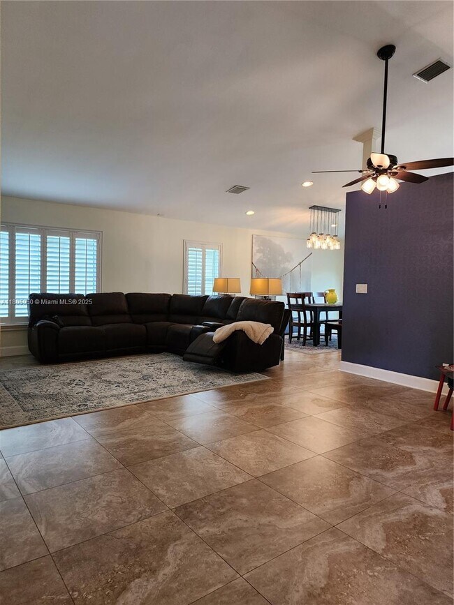 Building Photo - 9871 Red Heart Ln