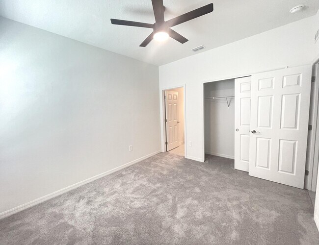 Building Photo - 4070 Heath Pl