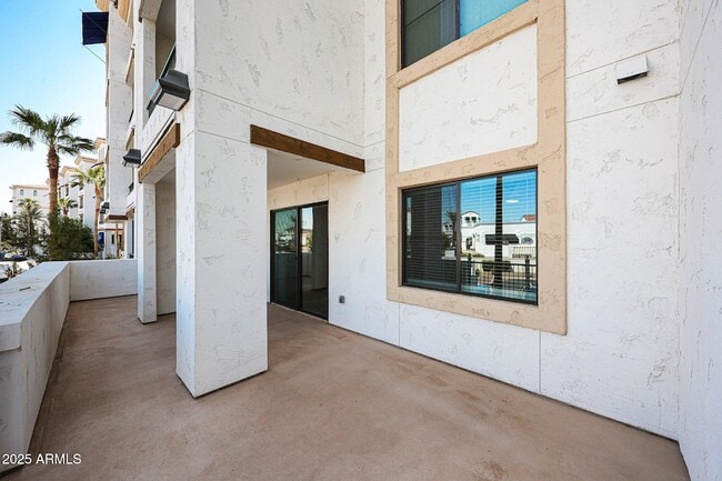 Building Photo - 2511 W Queen Creek Rd