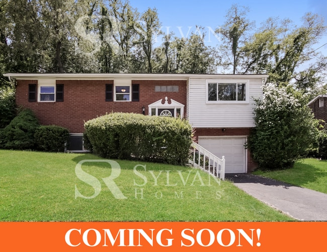 Primary Photo - Remarkable Value. Unbeatable Location!