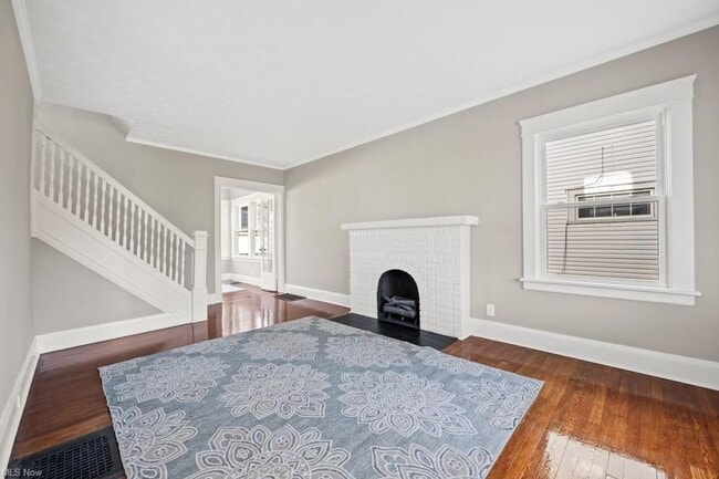 Building Photo - 1643 Lincoln Ave