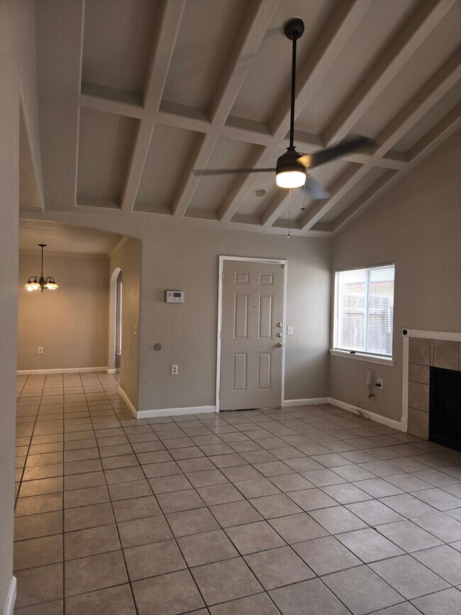 Building Photo - 9570 Bowen dr
