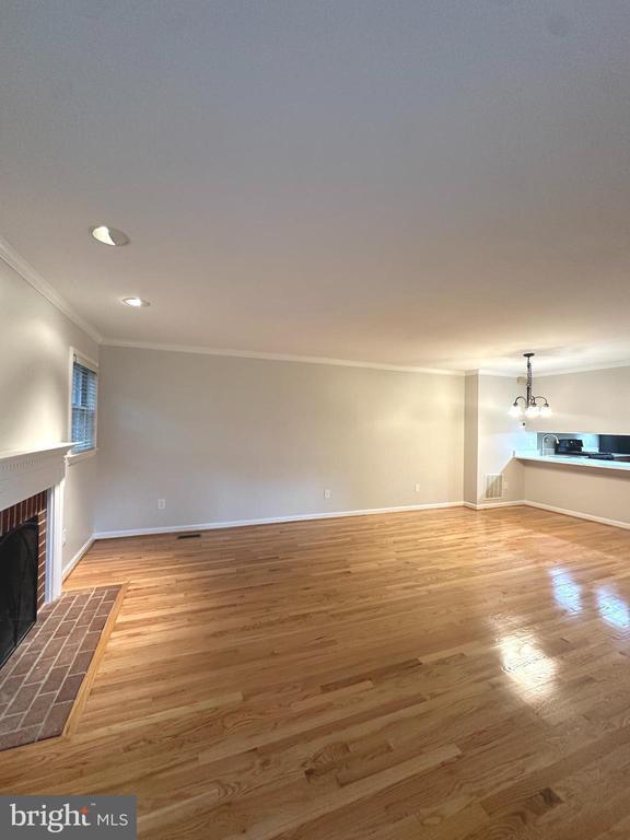 Building Photo - 2120 N Tazewell Ct