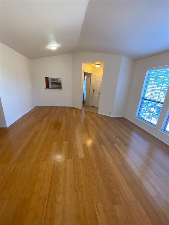 Building Photo - 3101 Townbluff Dr