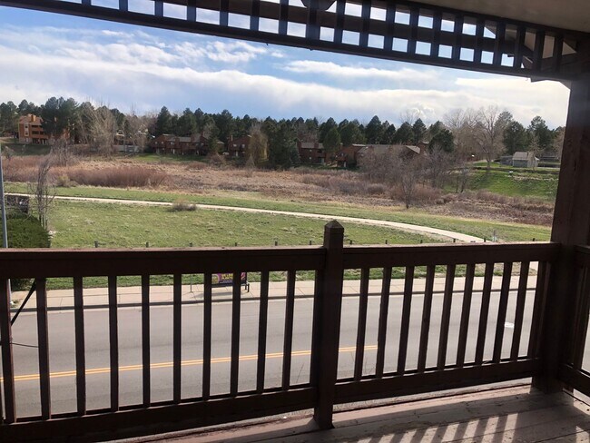 Building Photo - 1 month FREE RENT on 15 month lease OR 1/2 month FREE RENT on 12 month lease