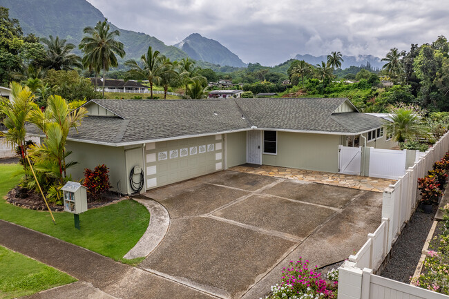 Building Photo - 1007 Maunawili Rd