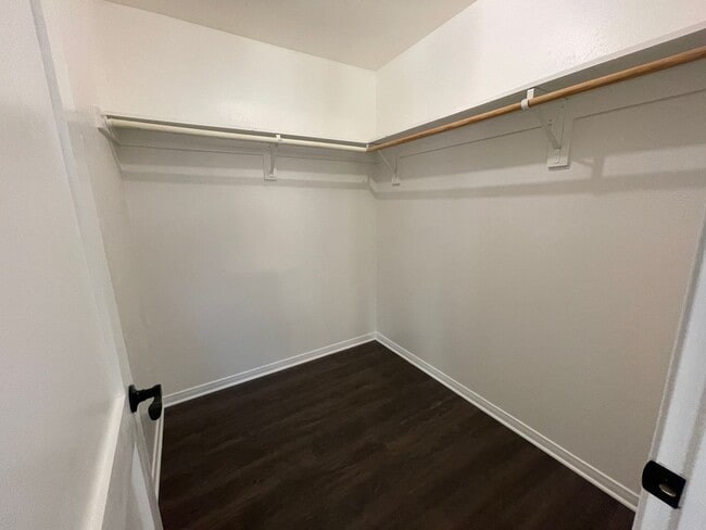 Building Photo - 1306 N 42nd St