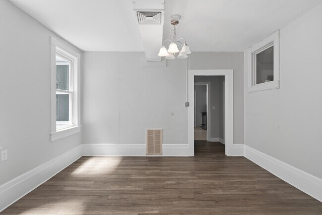 Building Photo - 293 Clemente St