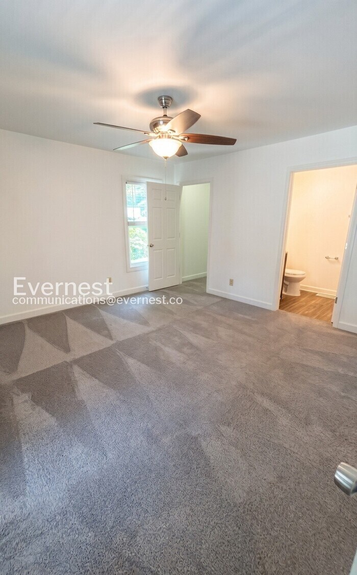 Building Photo - 2280 Aurelia Ct
