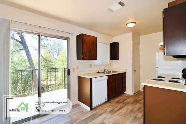 Building Photo - 333 Boulder Creek Dr