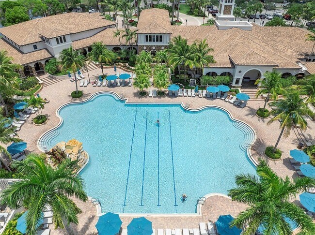 Building Photo - 8215 NW 125th Ln