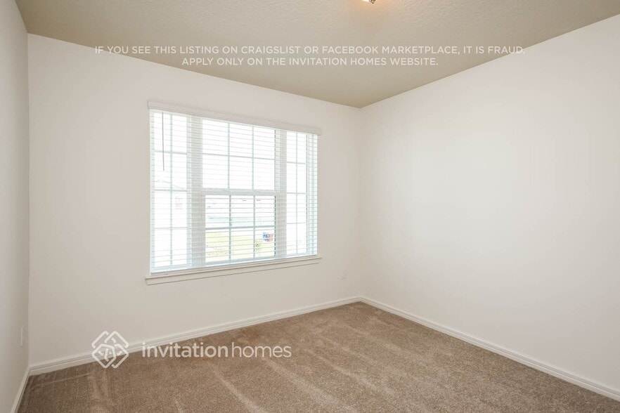 Building Photo - 2731 Clear Night Ave