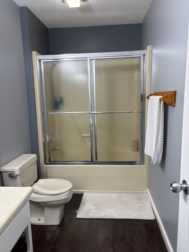 Building Photo - 713 Bent Tree Dr