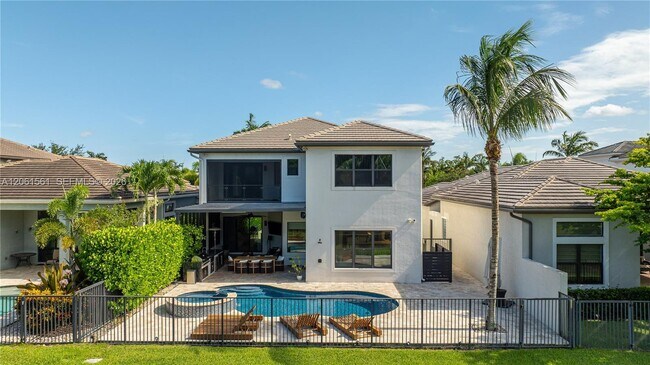 Building Photo - 9529 Eden Roc Ct