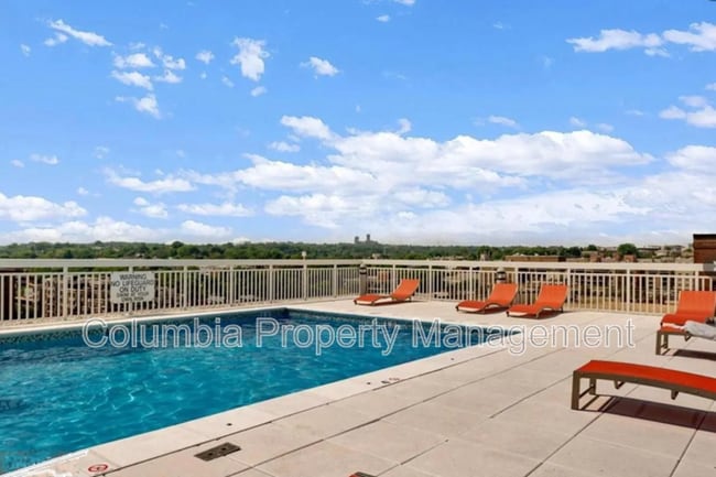 Building Photo - 1260 21st St NW