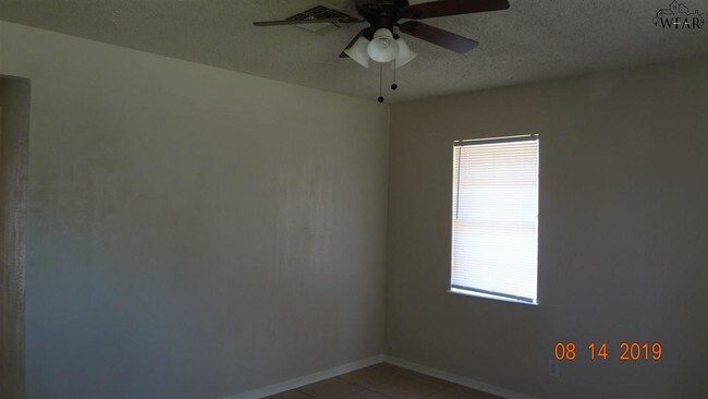 Building Photo - 1503 Covington St