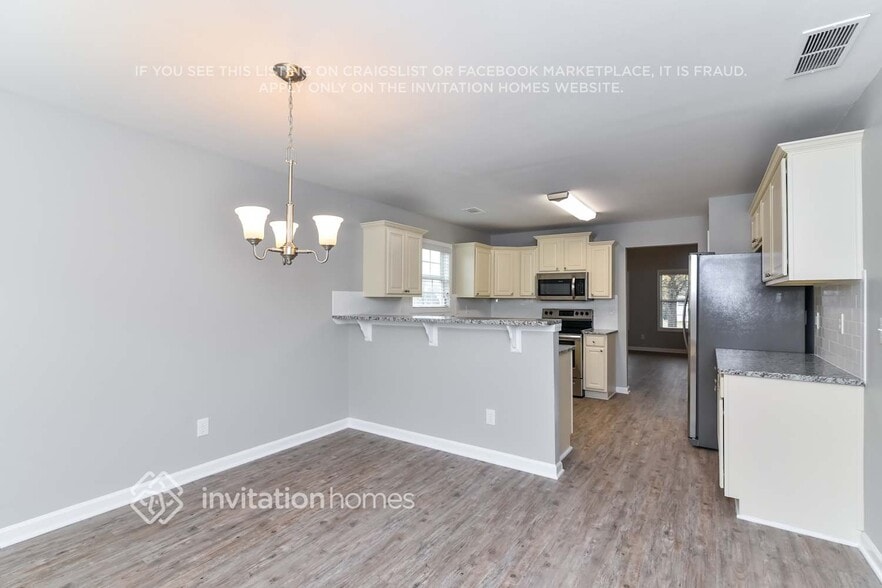 Building Photo - 6422 Grand Hickory Dr