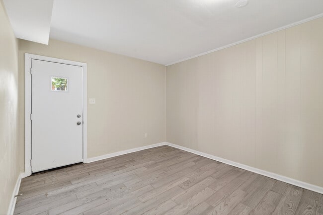 Building Photo - 62 Cline Dr
