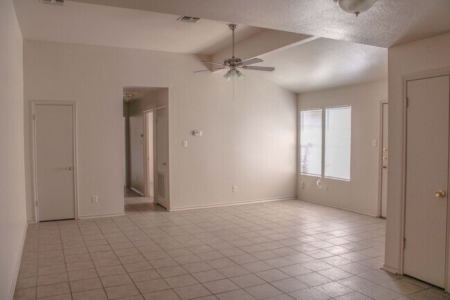 Building Photo - 12214 Maverick Bluff St