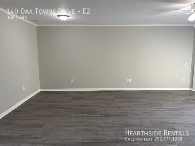 Building Photo - 140 Oak Towne Dr