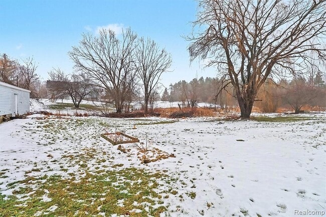 Building Photo - 1295 W Cook Rd