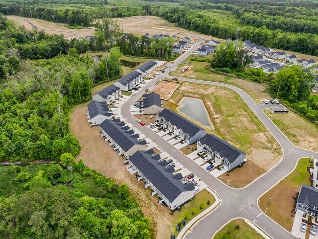 Building Photo - 338 Myrtle Mdws Dr