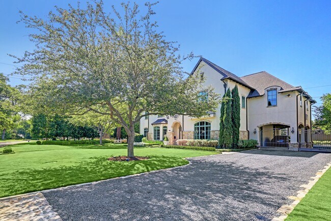 Building Photo - 5610 Lynbrook Dr