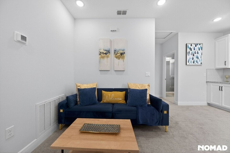 Building Photo - 10322 Marconi Ave