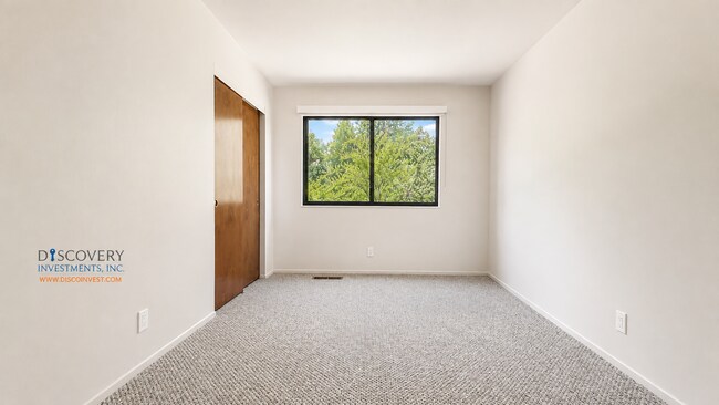 Building Photo - 130 Kell Ct