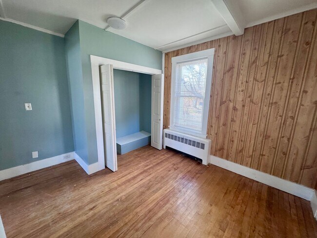 Building Photo - 41 Rollins Rd