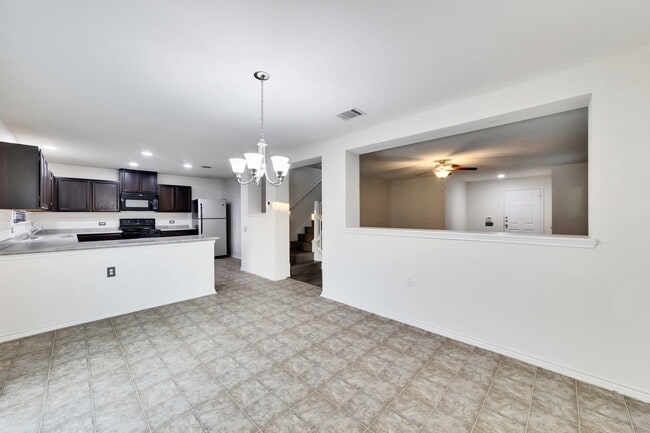 Building Photo - 9004 Bird Brook Ln
