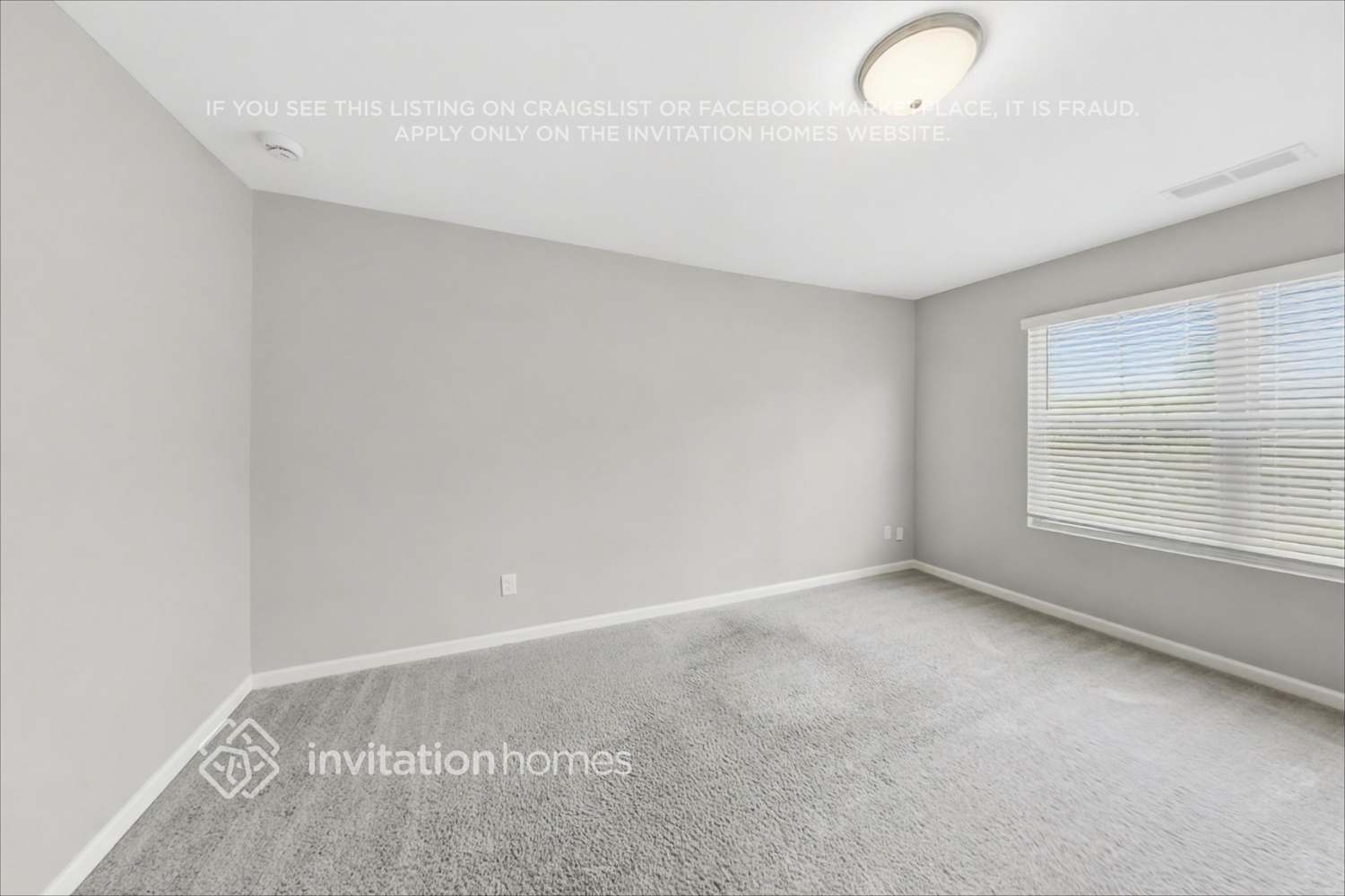 Building Photo - 555 S Fortune Way