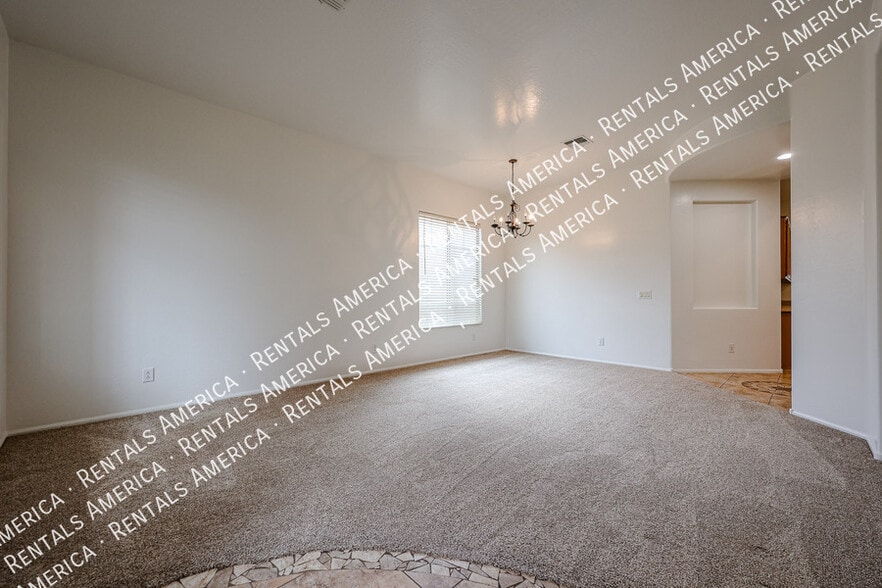 Building Photo - 6274 S View Ln