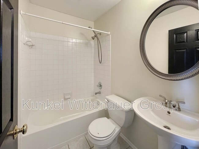 Building Photo - 2746 Brookrun Dr