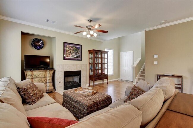 Building Photo - 7500 Shadowridge Run