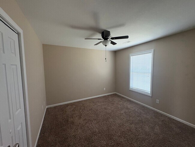 Building Photo - Charming 3BR/2.5BA in Hardin Valley!