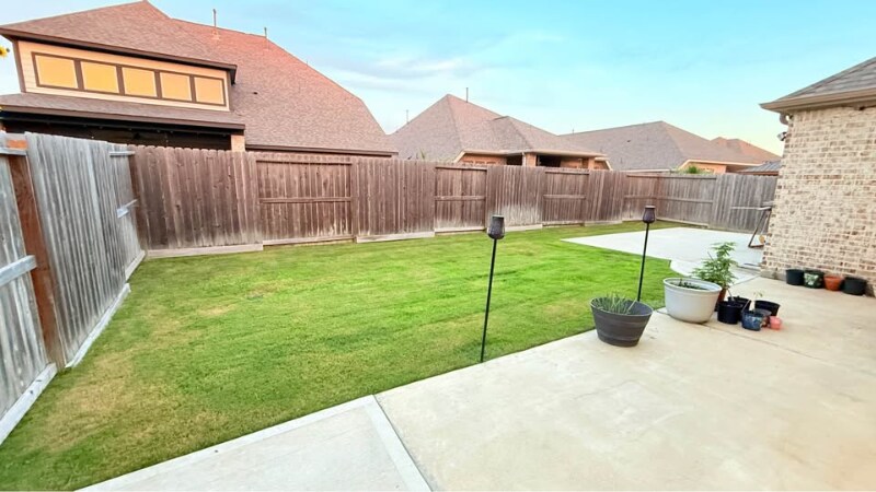 Building Photo - 10710 Lacaille Ln