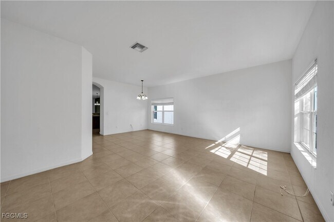 Building Photo - 8125 Silver Birch Way