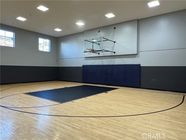 Building Photo - 2414 Scholarship