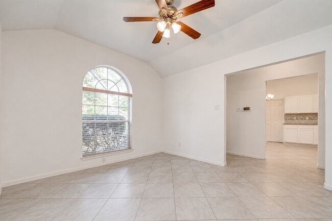 Building Photo - 2911 Killdeer Ln