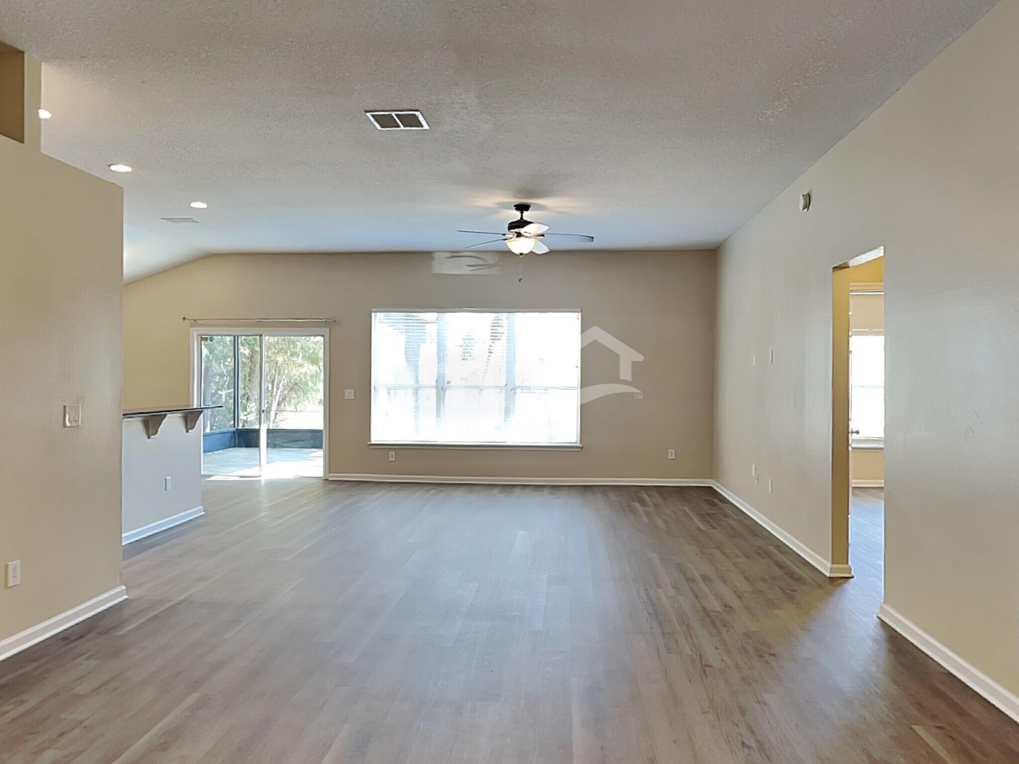 Building Photo - 612 Birchbark Trl