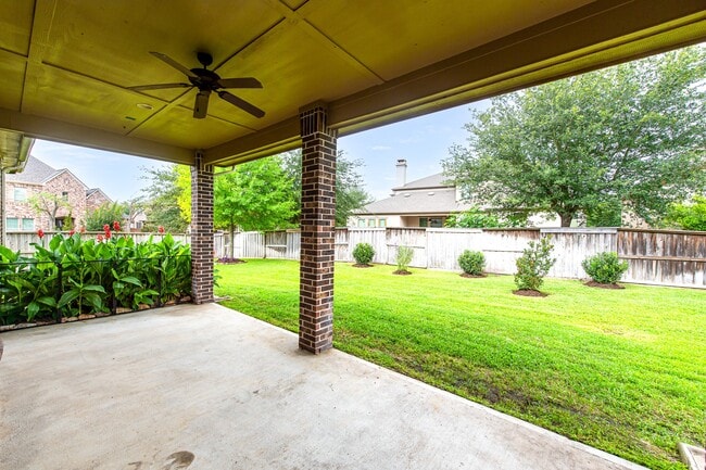 Building Photo - 17430 Aberdeenshire Dr