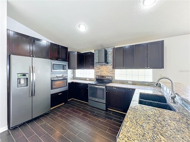 Building Photo - 1045 Willow Branch Dr