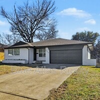 Building Photo - 2510 Materhorn Dr